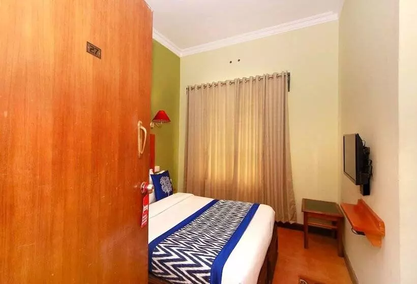 Fotos del hotel Oyo 10336 Hotel Sn Annex:  15