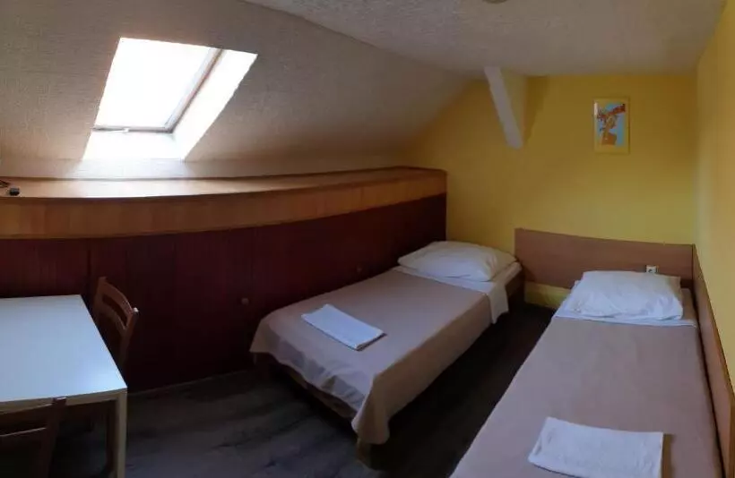 Fotos del hotel Jáde Panzió:  10