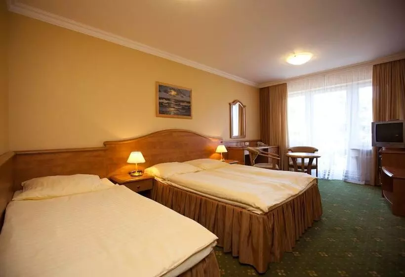 Fotos del hotel Polaris Iii:  8