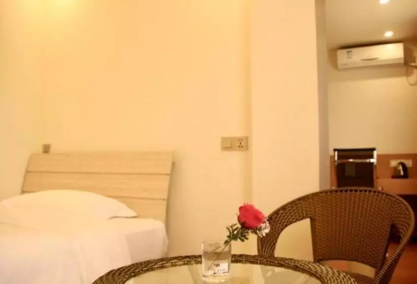 Fotos del hotel Greentree Inn Ningbo South Railway Station Express:  22