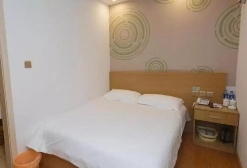 Fotos del hotel Greentree Inn Ningbo South Railway Station Express:  2