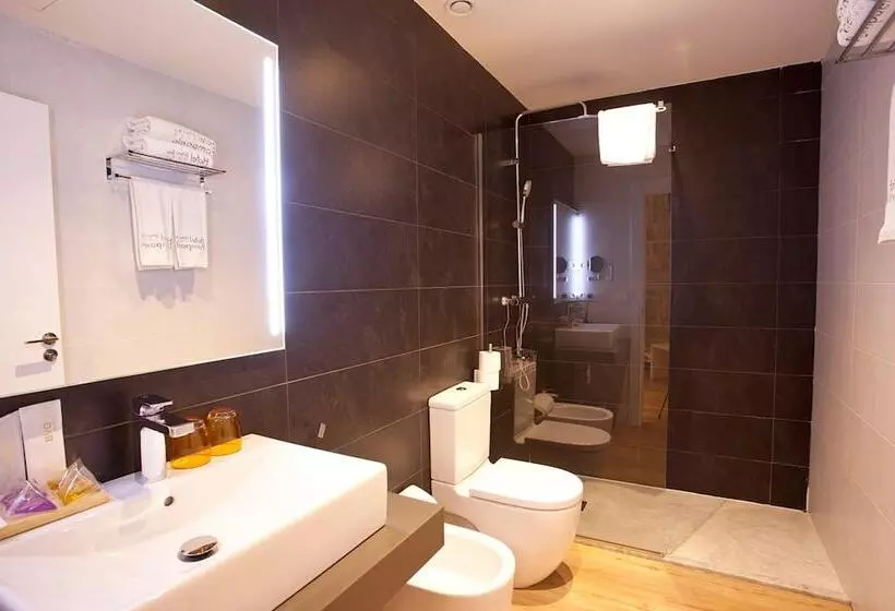 Fotos del hotel Pompaelo Urban Spa:  4