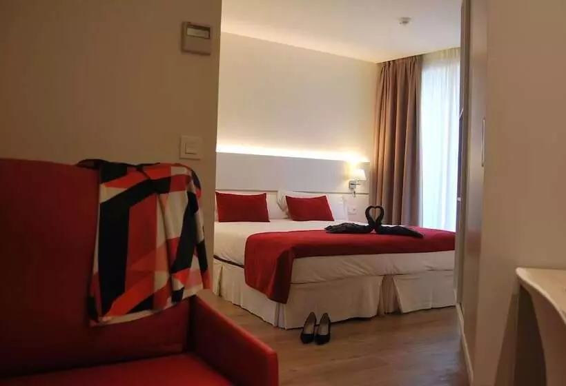 Fotos del hotel Pompaelo Urban Spa:  17