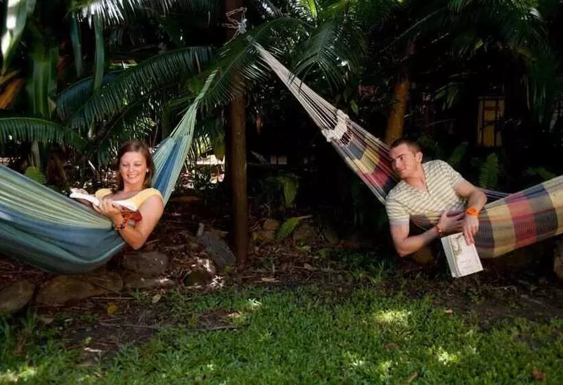 Fotos del hotel Dougies Backpackers Resort:  8