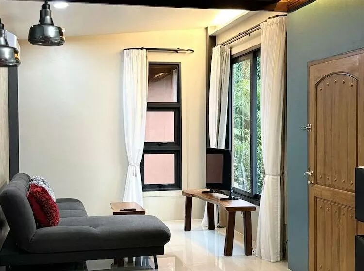 Fotos del hotel Cafe@luv22 Guest House:  16