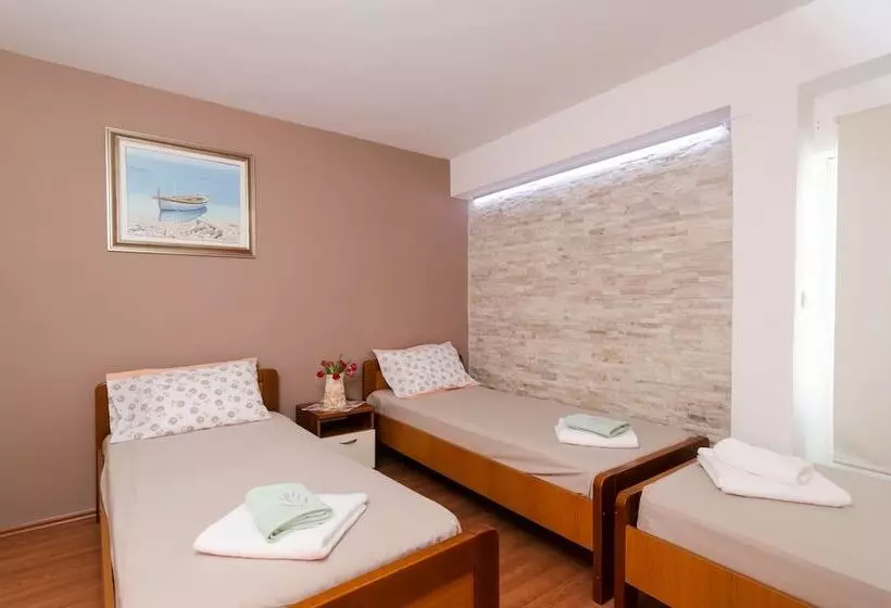 Fotos del hotel Guest House ?uk:  11