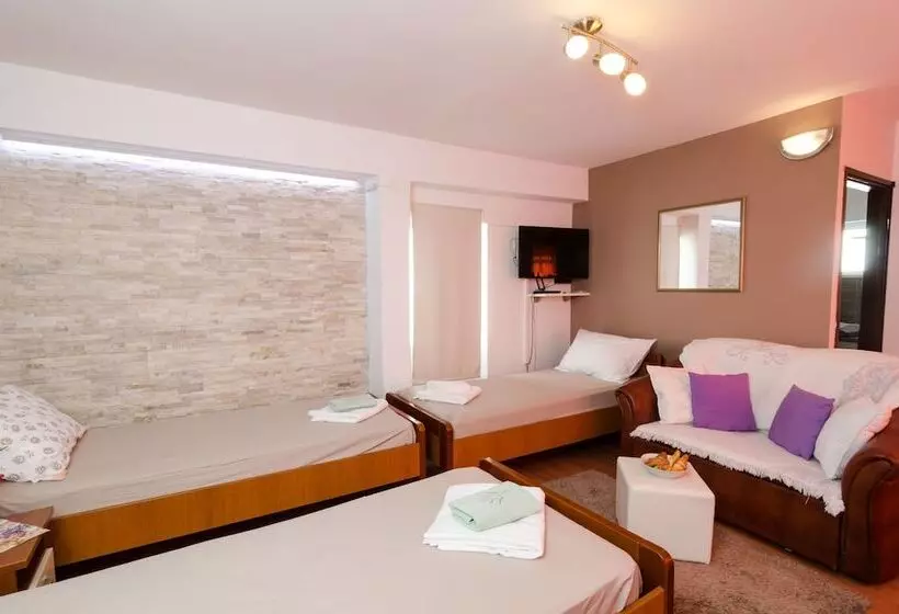 Fotos del hotel Guest House ?uk:  3