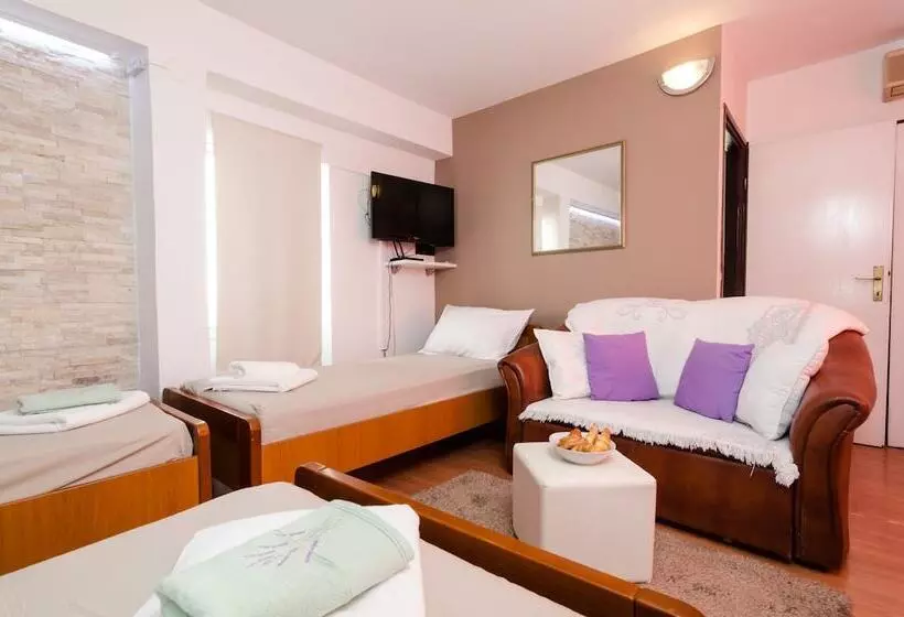 Fotos del hotel Guest House ?uk:  7