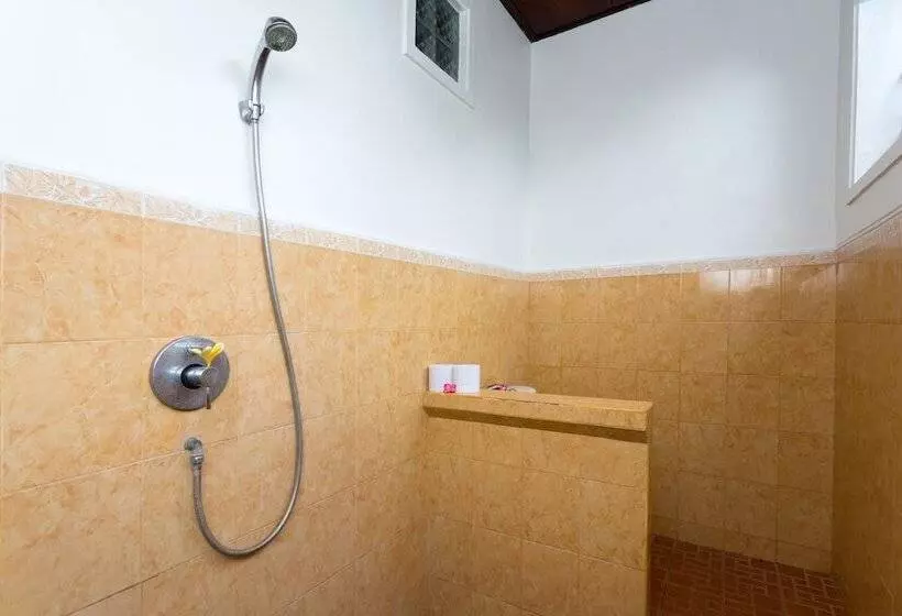 Fotos del hotel Rumah Roda:  6