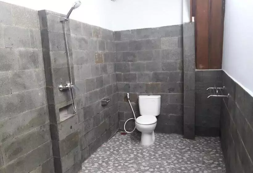 Fotos del hotel Uki Bungalow:  4