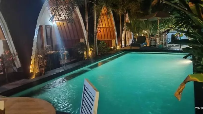 Fotos del hotel Uki Bungalow:  9