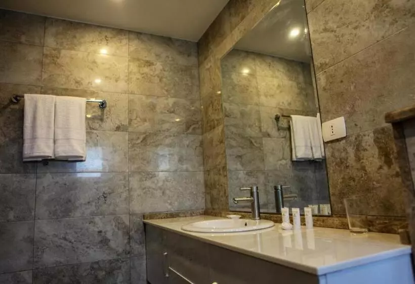 Fotos del hotel Almond Hotel Apartments:  16