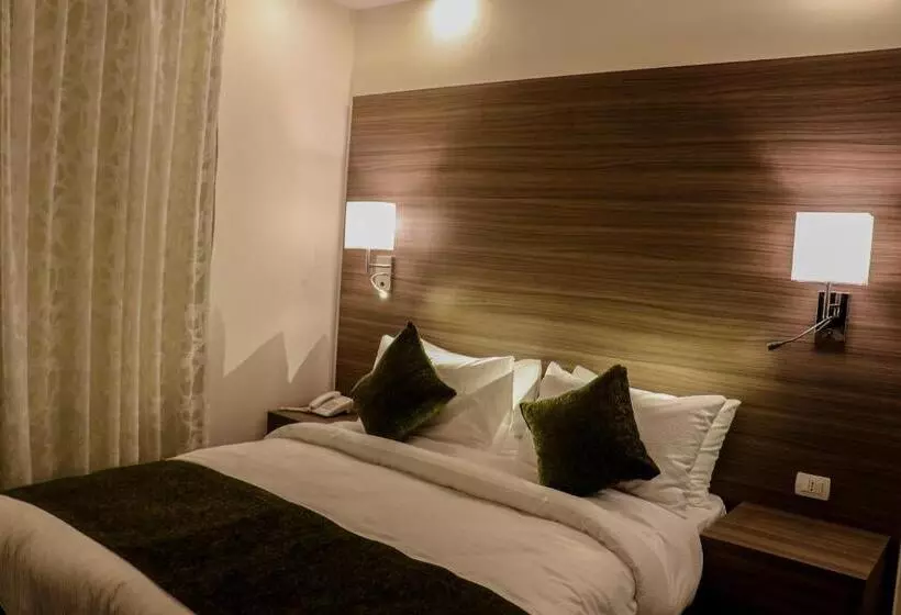 Fotos del hotel Almond Hotel Apartments:  12