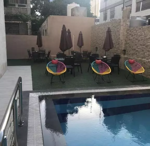 Fotos del hotel Almond Hotel Apartments:  23