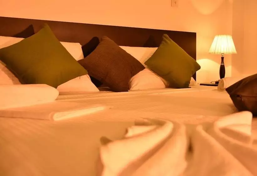 Fotos del hotel Lochana Beach:  5