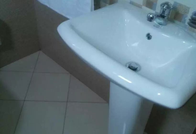 Fotos del hotel The Raspberry Cottage:  8
