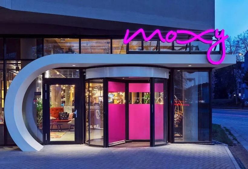 Fotos del hotel Moxy Duesseldorf South:  6