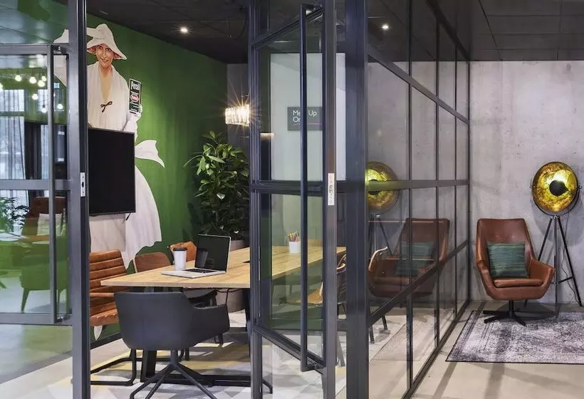 Fotos del hotel Moxy Duesseldorf South:  15