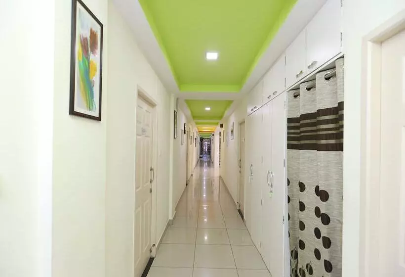 Fotos del hotel Fab Colors Apartment:  3