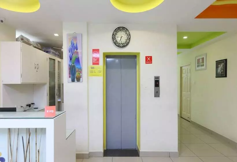 Fotos del hotel Fab Colors Apartment:  8