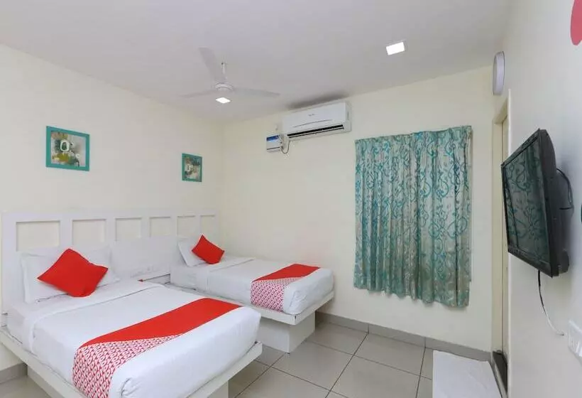 Fotos del hotel Fab Colors Apartment:  18