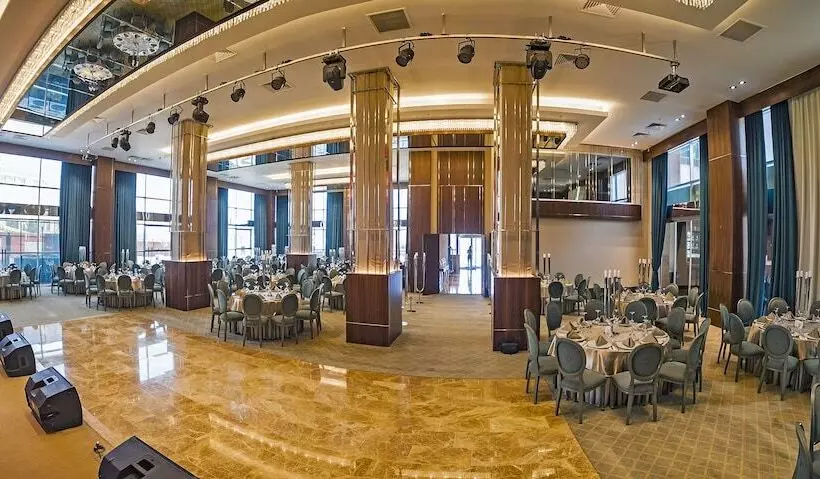 Fotos del hotel Tzob Otel:  3