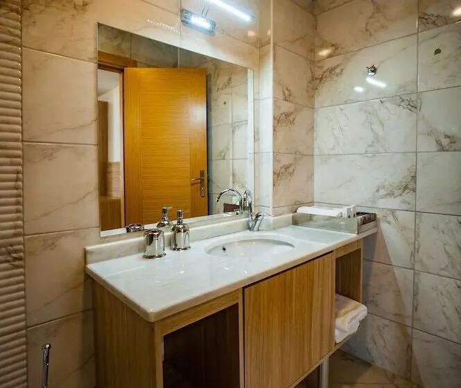 Fotos del hotel Tzob Otel:  16