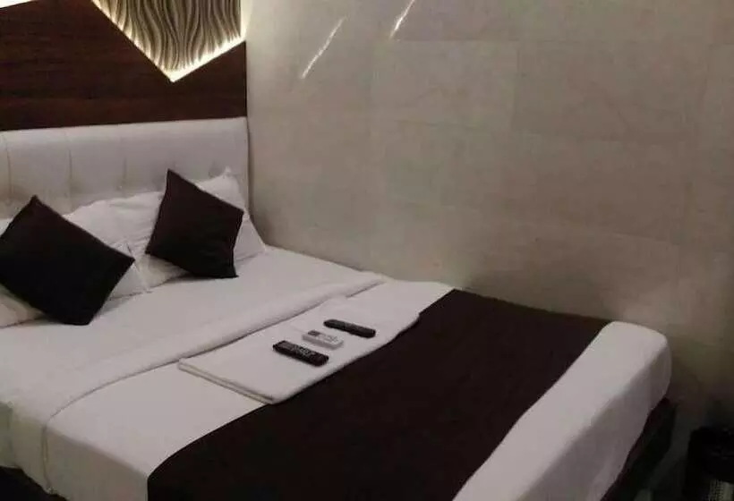 Fotos del hotel Palace Reisdency:  5