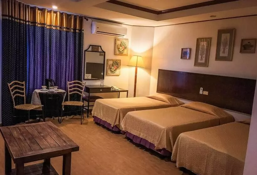 Fotos del hotel Subic Park:  7