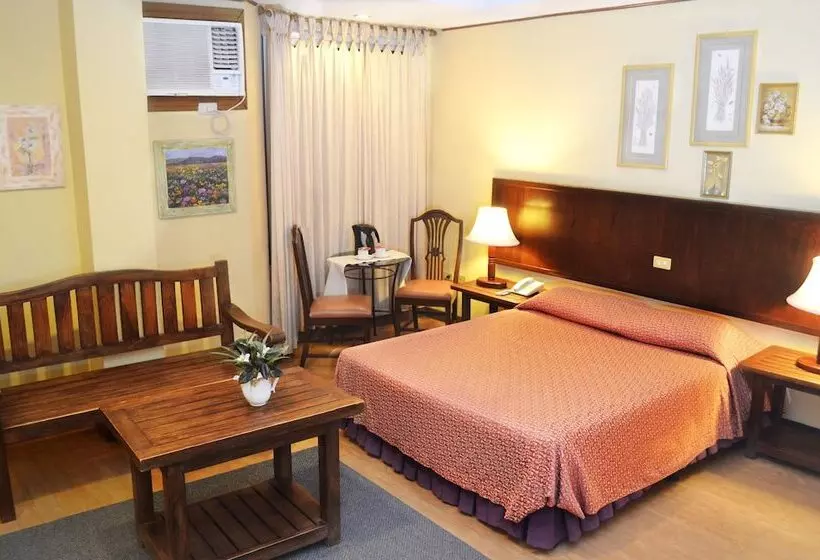 Fotos del hotel Subic Park:  6