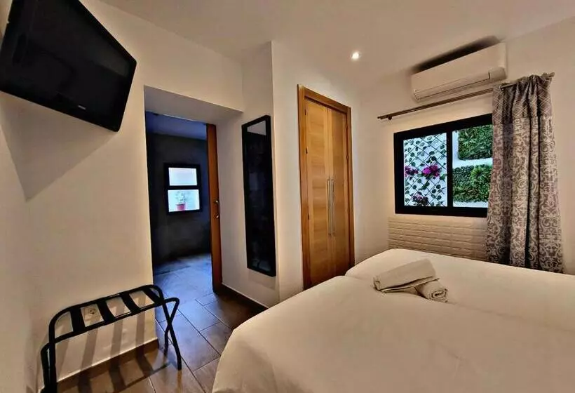 Fotos del hotel Lucero 12 Marbella Hostal Boutique:  25