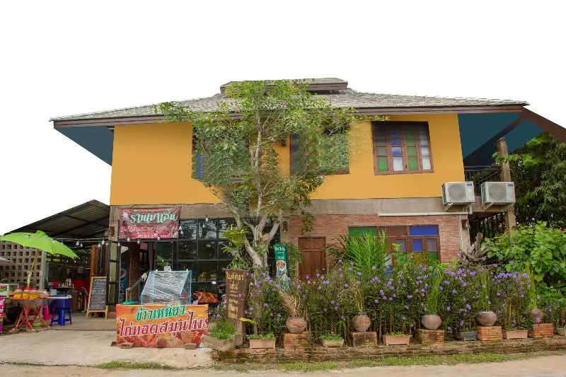 Fotos del hotel Bikers House Chiangmai:  2