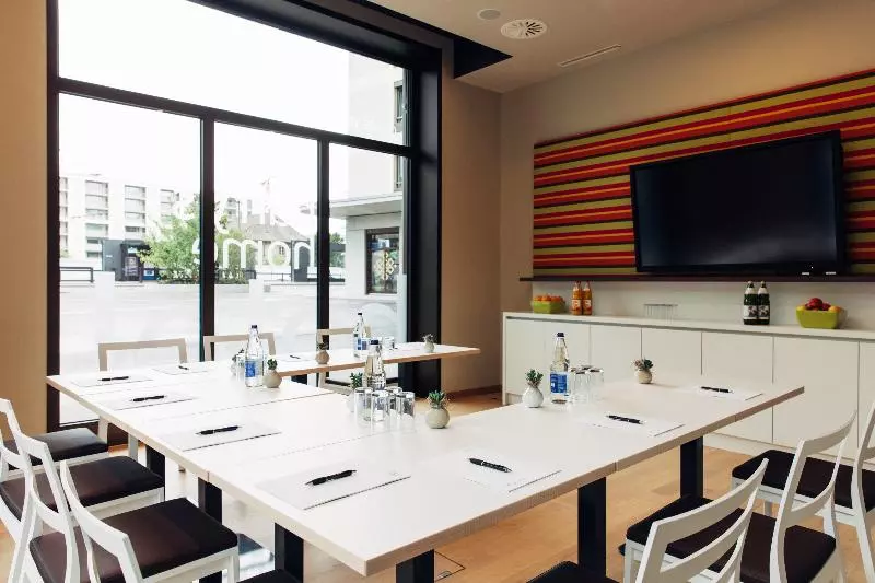 Fotos del hotel Harry S Home  & Apartments:  12