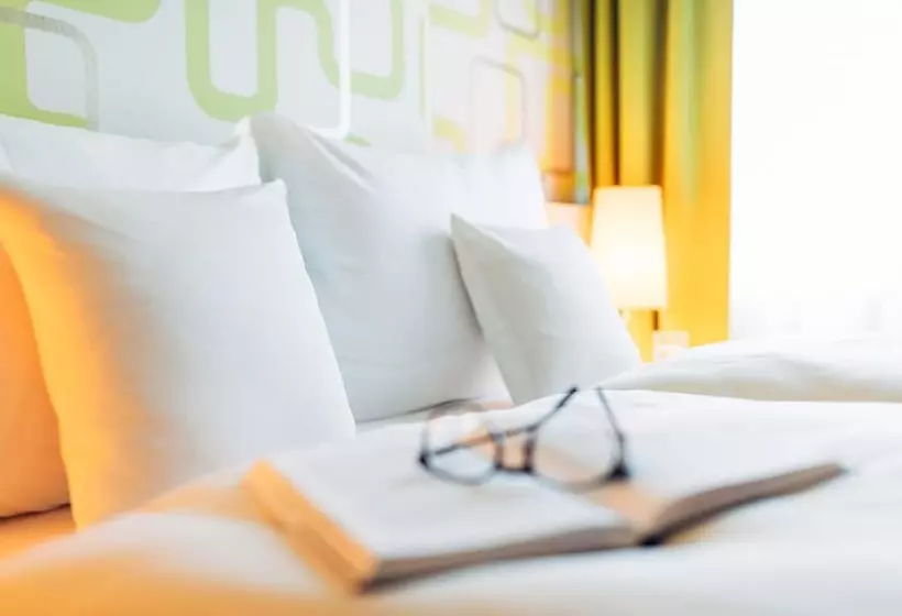 Fotos del hotel Harry S Home  & Apartments:  18