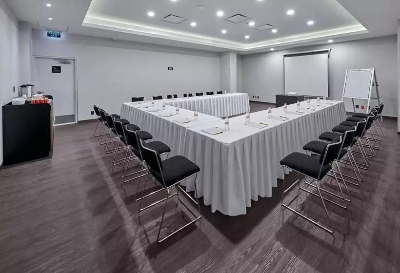 Fotos del hotel City Express Cdmx La Villa:  14