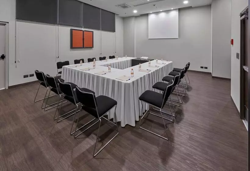 Fotos del hotel City Express Cdmx La Villa:  5