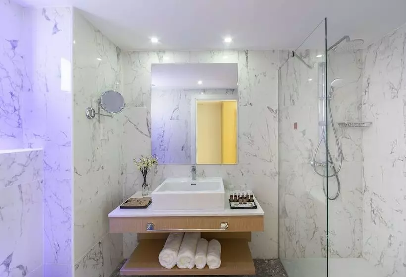 Fotos del hotel Leonardo Crystal Cove Hotel & Spa – Adults Only:  10