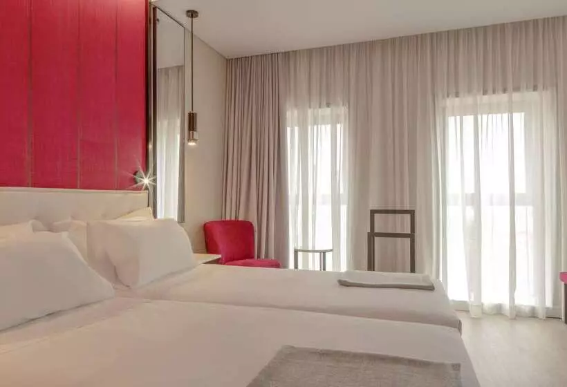 Fotos del hotel Nh Porto Jardim:  35