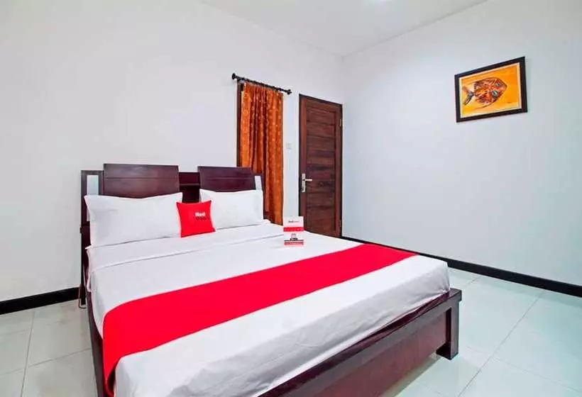 Reddoorz Plus Near Itc Fatmawati