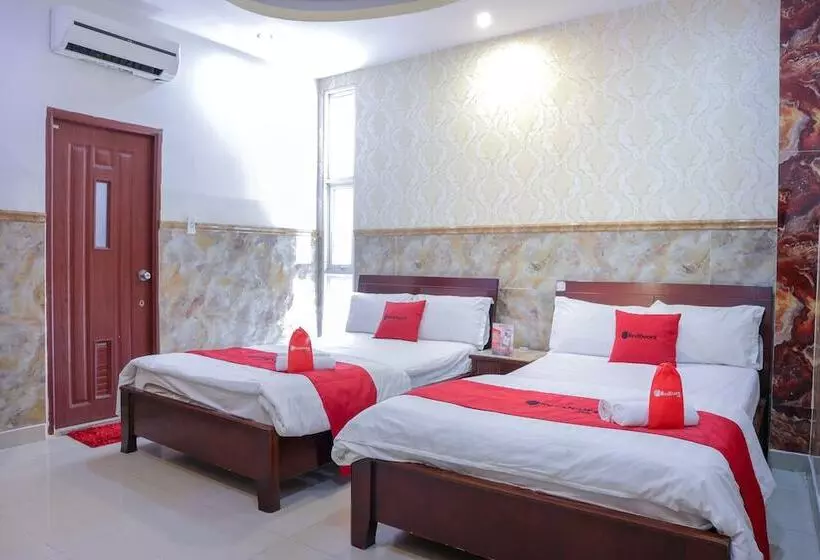 Fotos del hotel Reddoorz Plus Near Mien Tay Bus Station 2:  6