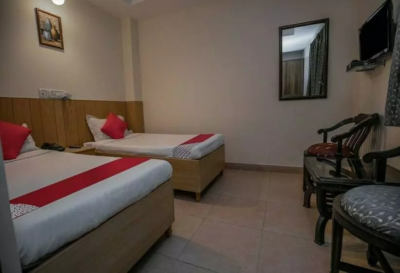 Fotos del hotel Oyo 15411 Flagship Little Inn:  8