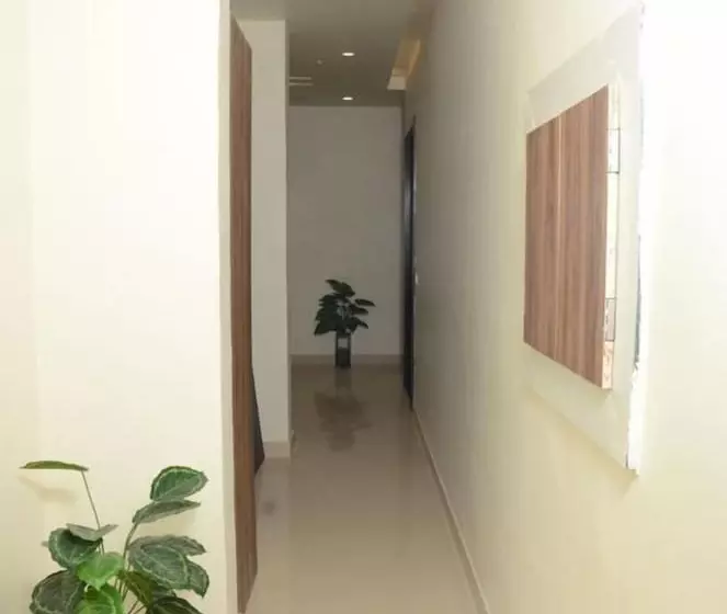 Fotos del hotel Shivaay Grand:  7