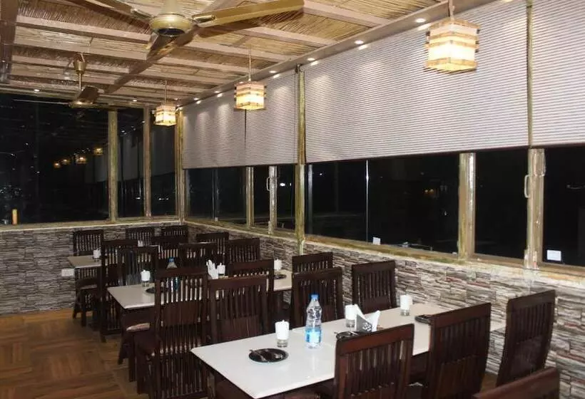 Fotos del hotel Shivaay Grand:  9