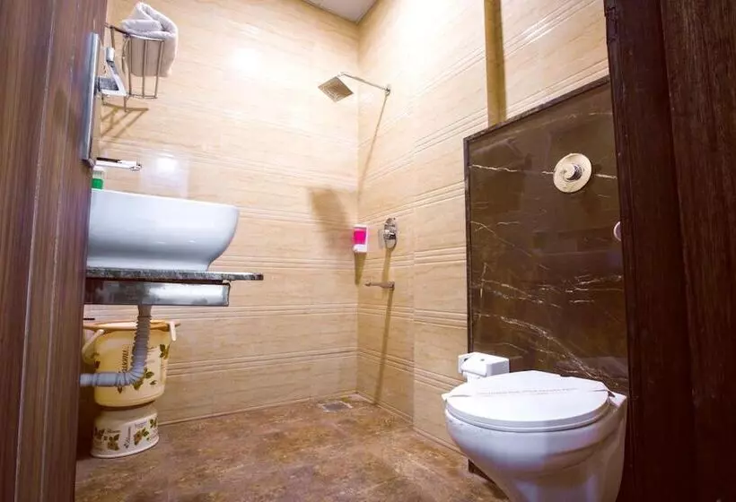 Fotos del hotel Shivaay Grand:  15