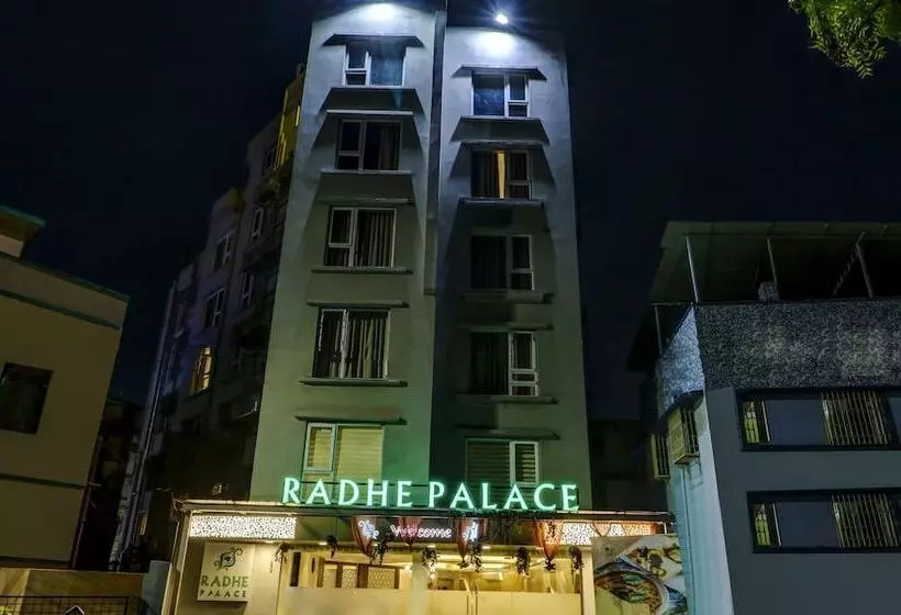 Fotos del hotel Treebo Trend Radhe Palace:  15