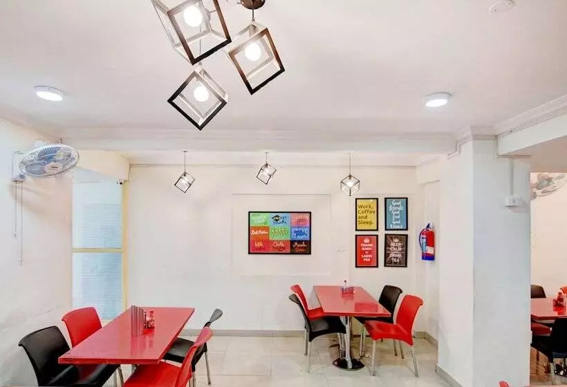 Fotos del hotel Collection O 30079 Indira Nagar:  22