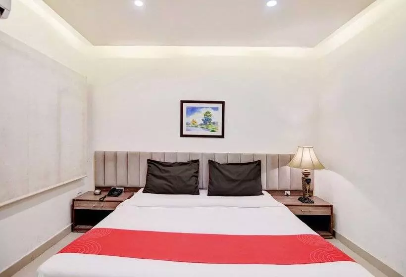 Fotos del hotel Collection O 30079 Indira Nagar:  10
