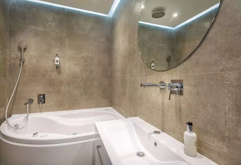 Fotos del hotel Level Luxury Suites:  21