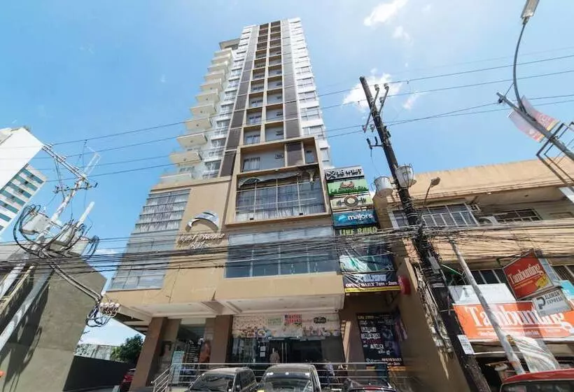 Fotos del hotel Reddoorz Premium @ West Avenue Quezon City:  25