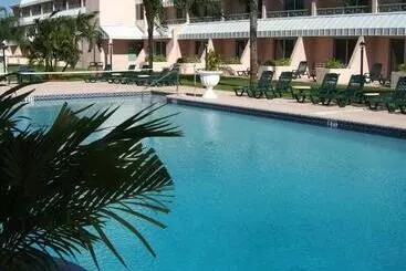 Castaways Resort And Suites - Freeport